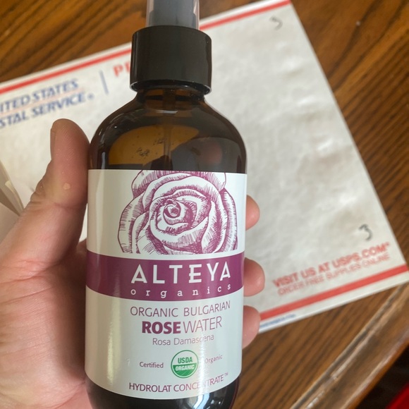 Alteya Organics Rose Water Organic Facial Toner Moisturizer 8 Oz - Picture 2 of 6